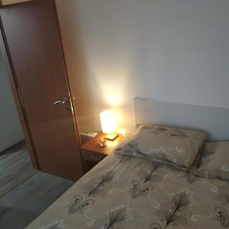 Apartment Dora Podgorica Buitenkant foto